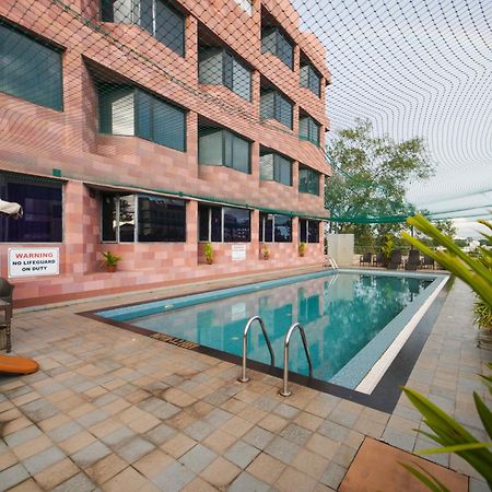 The South Park Hotel Thiruvananthapuram ภายนอก รูปภาพ
