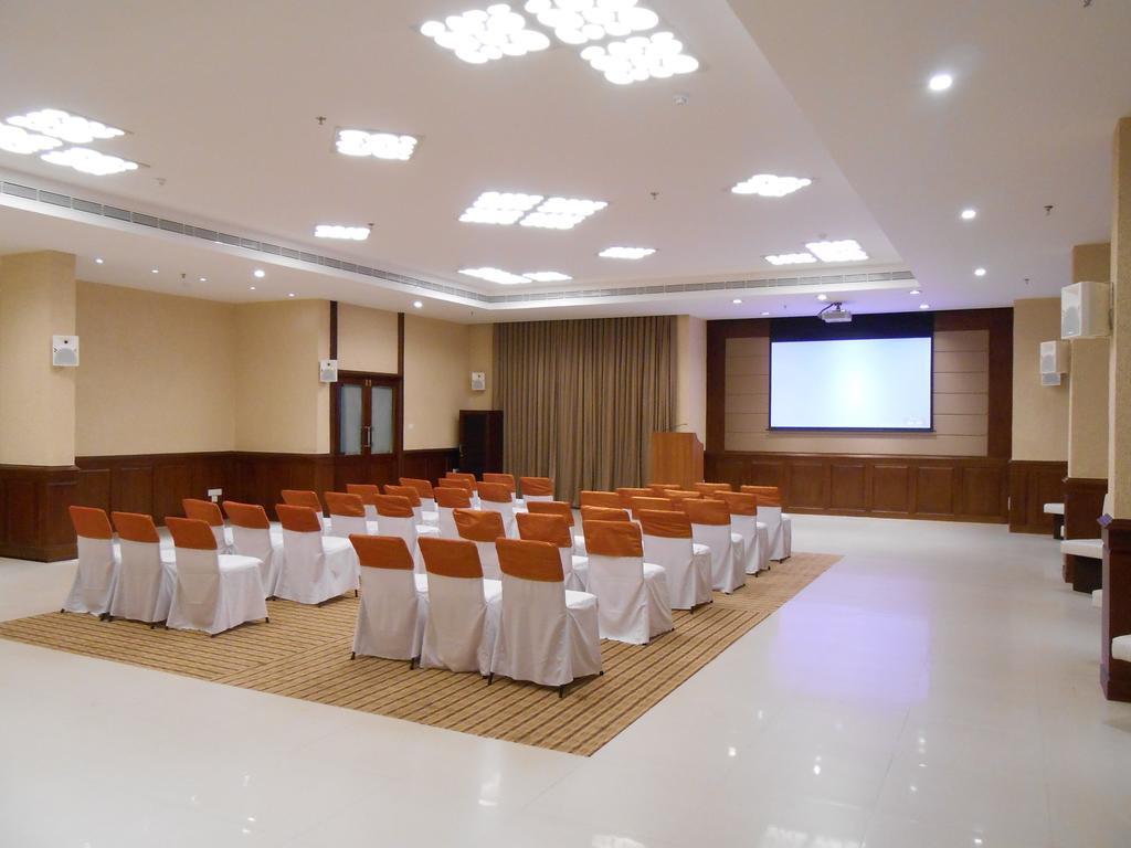 The South Park Hotel Thiruvananthapuram ภายนอก รูปภาพ