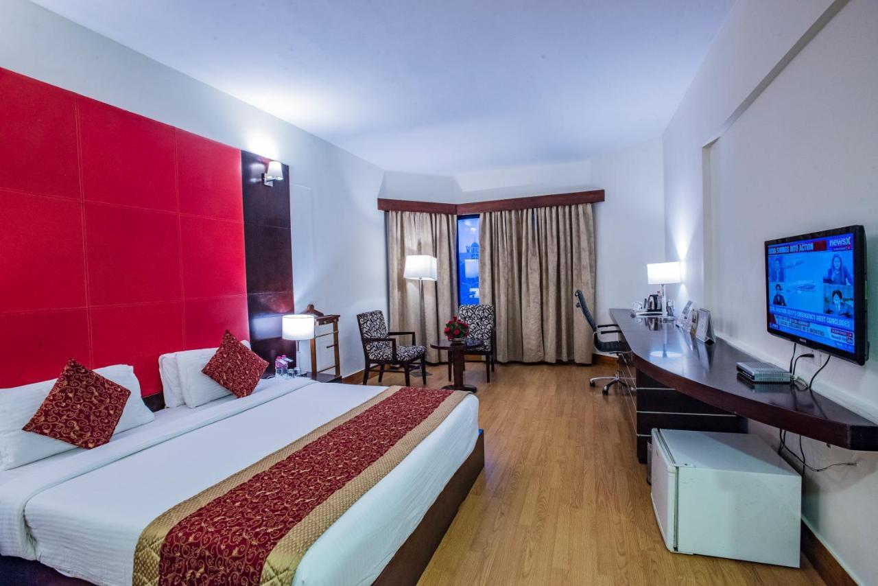 The South Park Hotel Thiruvananthapuram ภายนอก รูปภาพ