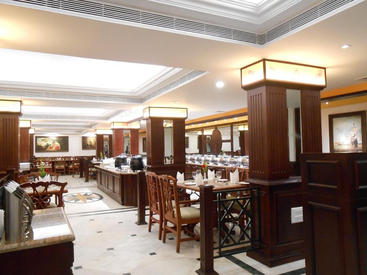 The South Park Hotel Thiruvananthapuram ภายนอก รูปภาพ
